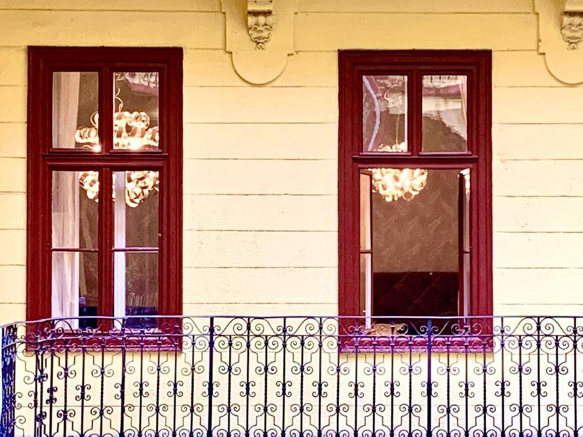 Free Garage Parking, Ac And Bikes In The Downtown Apartment Budapest Luaran gambar