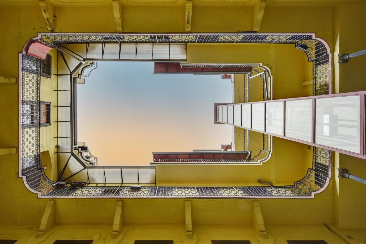 Free Garage Parking, Ac And Bikes In The Downtown Apartment Budapest Luaran gambar
